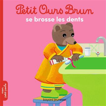 PETIT OURS BRUN SE BROSSE LES DENTS